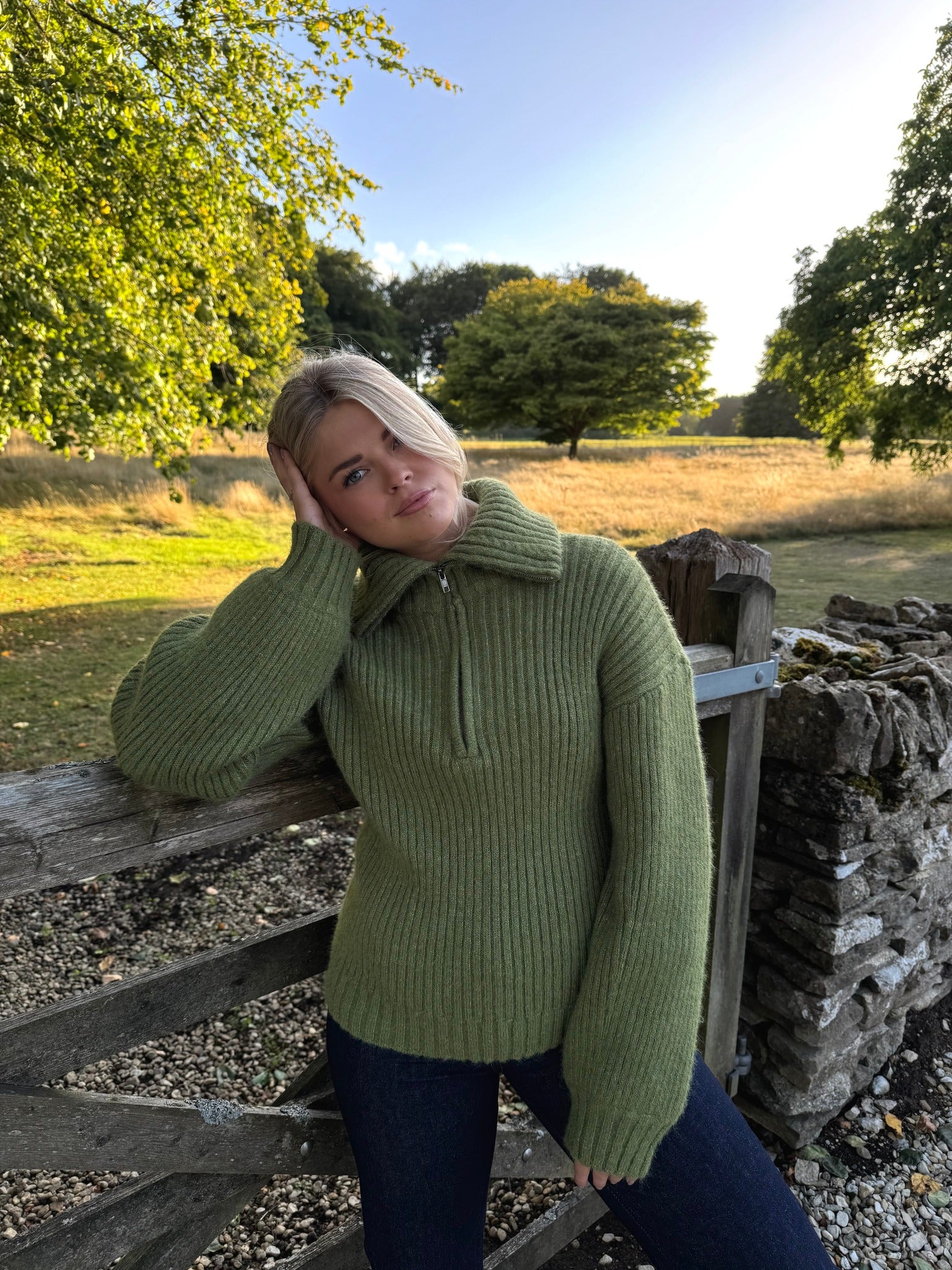 AWULLA Pullover - Calliste Green